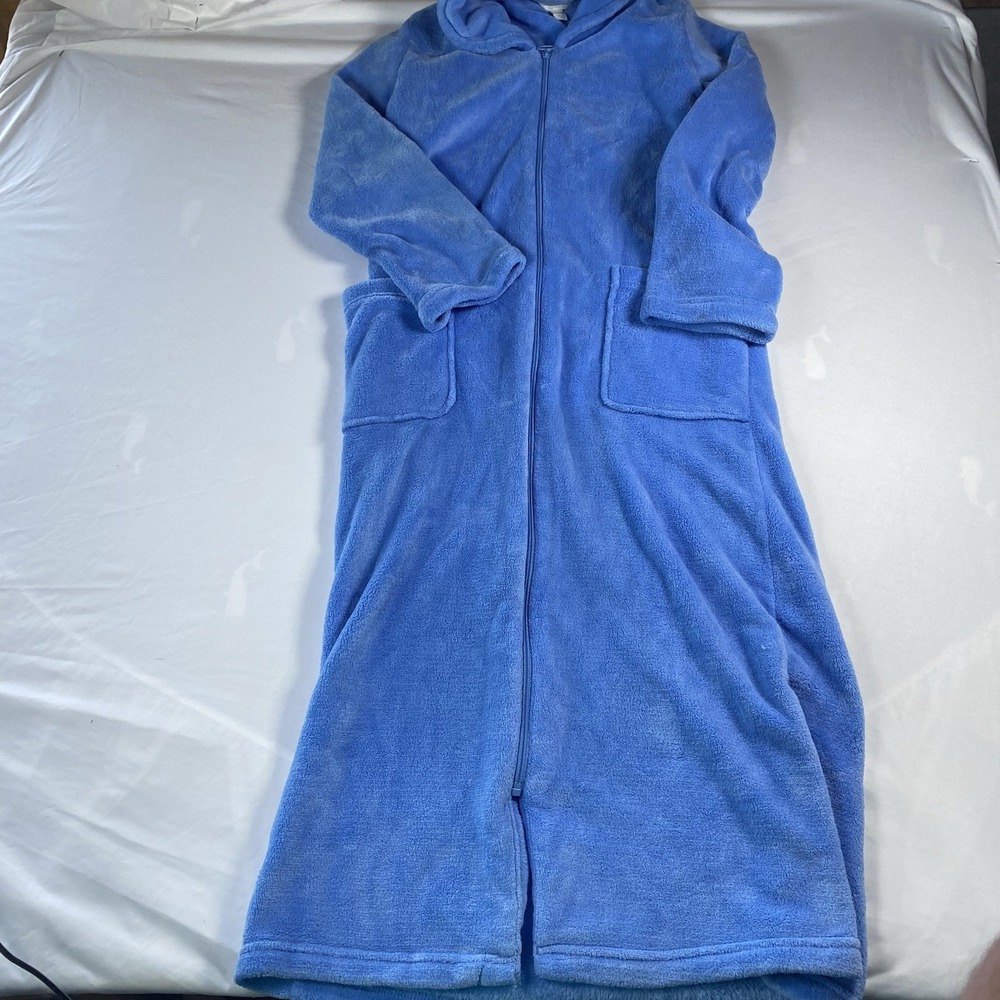 Charter Club Women's M Long Snowflake Embossed Full Zip-Front Robe  Blue